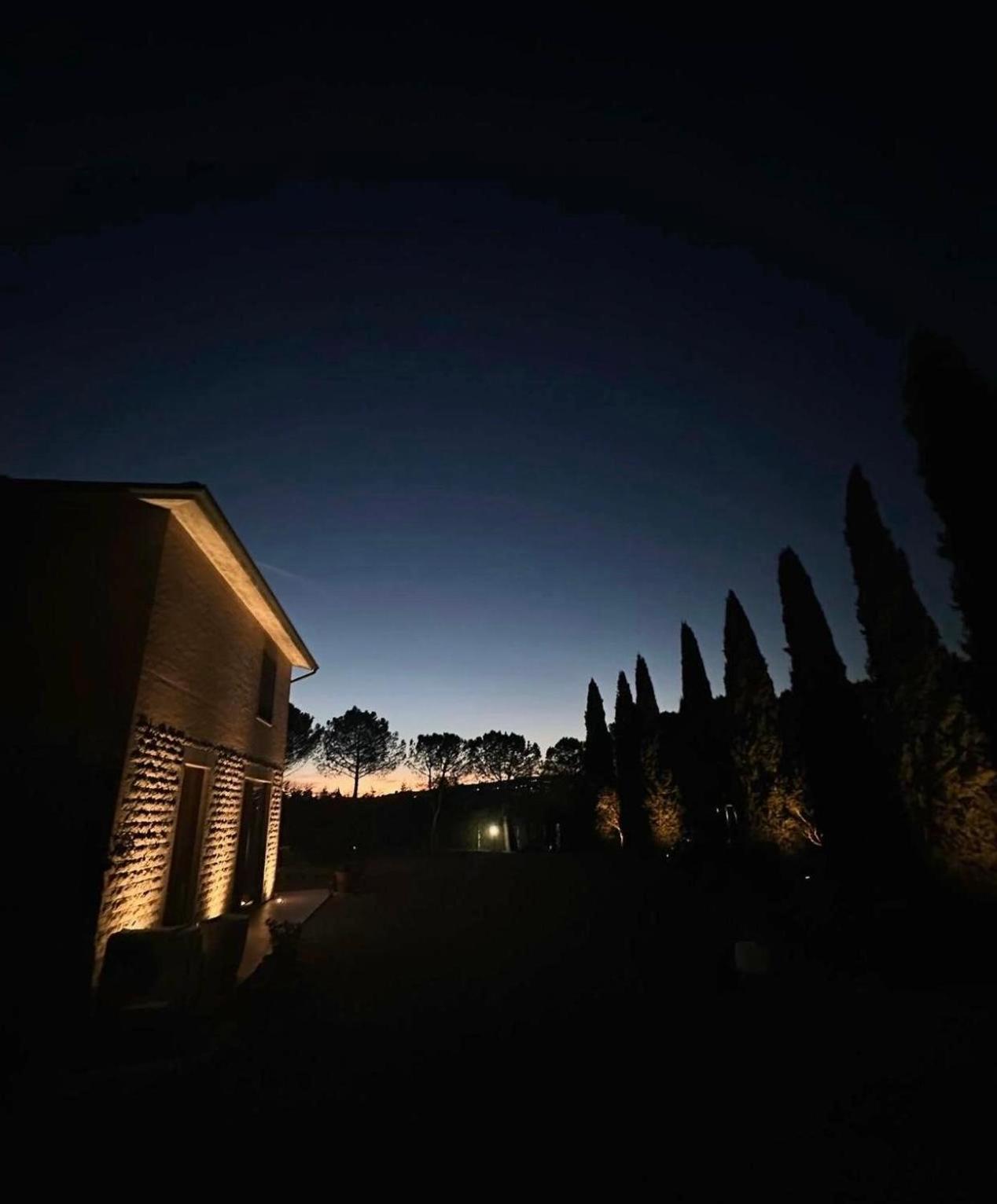 Agriturismo La Terrazza Sul Mangia Siena Exterior photo